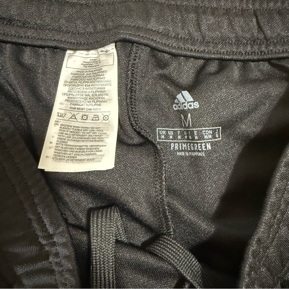 Men's Adidas Tiro Pant Straight Fit Aeroready Sweatpants Size Medium Black/Gray - Picture 6 of 6